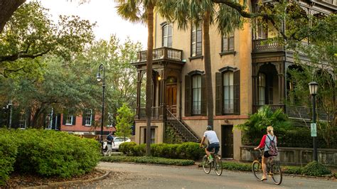 Vrbo georgia savannah - 11 Coolest Vrbos in Savannah, Georgia by K.C. Dermody Last updated on April 5, 2021 A favorite city of many, Savannah offers countless charms with its cobbled streets, antebellum architecture, and …